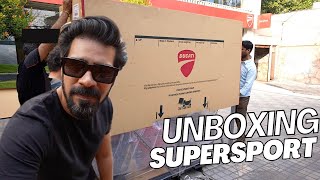 FINALLY UNBOXING the BRAND NEW DUCATI PANIGALE V4s