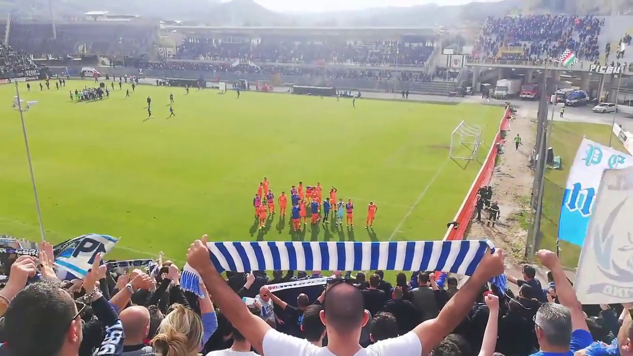 Ascoli-Pescara 2-1 Emozioni Dal Vivo Settore Ospiti Pescara!!! 7.4.2019 ...