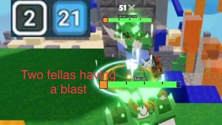 Random Yamini \u0026 Arey vs 21 Fellas… who will win? (Roblox BedWars)