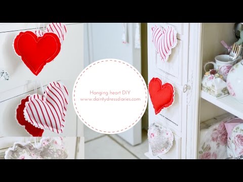 How to make and sew a hanging heart, Valentines DIY How to make and sew a hanging heart, Valentines DIY