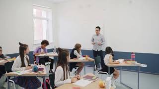 Teacher Teaching the Students Inside a Classroom - Free Stock Videos