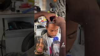 Barber messes up his Hairline & this happend 😳