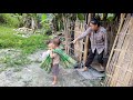 The fatherless boy was kicked out of the house by his cruel mother / ly tam ca