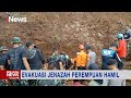 Tim SAR Evakuasi Jenazah Perempuan Hamil Korban Gempa di Cugenang, Cianjur #BreakingNews 22/11