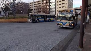 横浜市営バス(横浜交通開発緑営業所委託車)日野レインボーノンステップバス3-3390号車センター南駅にて、