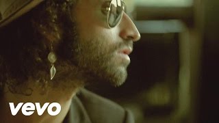 Leiva - Eme (Primer Plano)