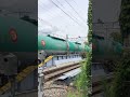 すれ違う貨物列車　桃太郎×桃太郎　試作機ef210 901〔岡〕桃太郎＋タキとef210 121〔新〕桃太郎＋空タキ