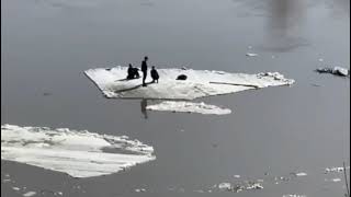 Teenagers rescued from drifting ice floe in Orenburg, Russia