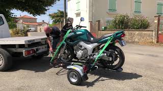 Remorque Porte Moto scooter For-one-france facile à charger, chargement au sol, plateau abaissable