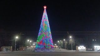 Одна из главных ёлочек🎄 Уфы,Горсовет,Проспект Октября,Россия