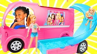 Barbie and Chelsea Pop Out Camper 2017! Baby doli and Camping bus