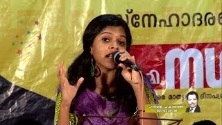 Nimisha Salim (G/D of M.S.Baburaj) singing Pottatha Ponnin -Bhargavinilayam(1964)