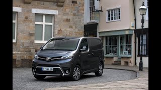 TOYOTA PROACE 2017 REVIEW