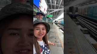 ลองโบกรถไฟดูซิว่าจะจอดมั้ย 🤣🤣 #bangkok #thailand #bts #รถไฟฟ้า