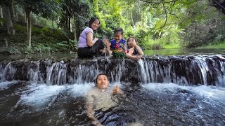 พาครอบครัวแช่น้ำพุร้อนไทรงาม อ.ปาย อุดมไปด้วยแร่ธาตุต่างๆ บำรุงผิว ขับพิษ โลหิตไหลเวียนดี ผ่อนคลาย