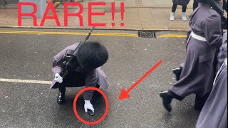 RARE!! KINGS GUARDS Magazine FALLS out of RIFLE on parade! | 4K