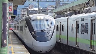 207次壽豐發車開往樹林的EMU3000型十二輛編組EMU3022皮蛋豆腐騰雲號綠色帶新城際自強號列車，和4131次蘇澳發車經由宜蘭線開往樹林的銀綠色微笑號EMU900型十輛一編組EMU938區間車