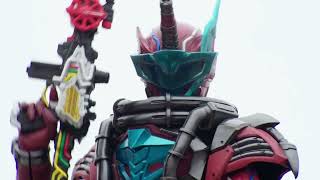 Kamen Rider Build Fandub - Blood Stalk VS Build (1)