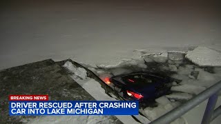 Car crashes into Lake Michigan near Grant Park, Chicago fire officials say