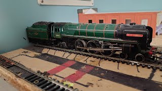 Hornby 70013 Oliver Cromwell model review