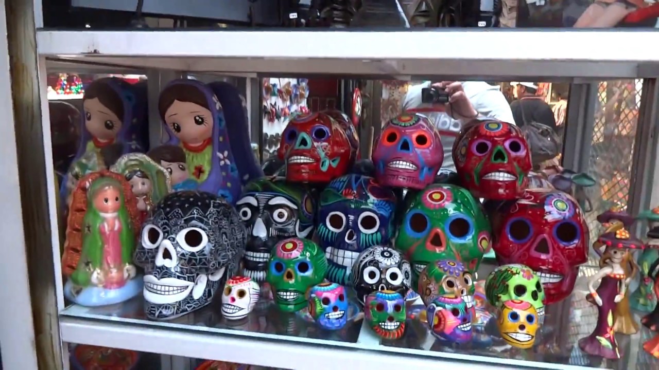 Los Artesanos Del Mercado De La Ciudadela Ciudad De Mexico Arte Y ...