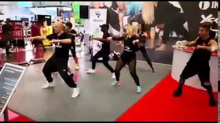 FIBO 2018 Köln - 4STREATZ® show - dance fitness - Schweppy FLEXI-SPORTS Shadowboxer Breakletics