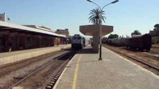 SNTF Algeria: 060 DS 10 departing Chlef