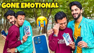 SURPRISING MUNNA WITH IPHONE 15 PRO😍| MUNNA GONE EMOTIONAL😭| MISHKAT KHAN