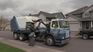 Volvo Heil Rapid Rail Garbage Truck