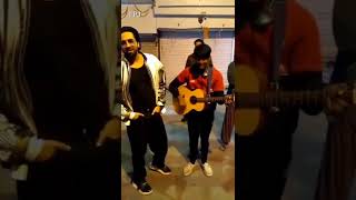 Ayushmann Joins Street Musician On 'Pani Da Rang
