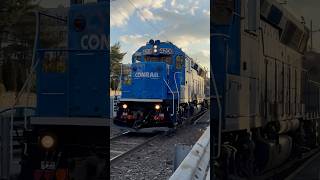 NJT 4208 Conrail Heritage Unit approaching Anderson Street Station #njtransit #conrail