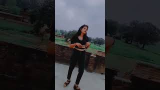 ladki kadak hai tu 🫣#@TrashaShakya75 #yshorts #hindisong #dance #love #shortvideo #virqlshorts #so