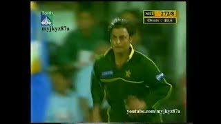 Shoaib Akhtar - MATCH WINNING - 3/45 Vs Sri Lanka at Sharja 2001