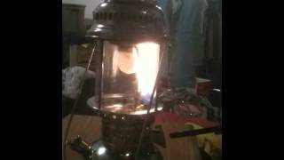 How to Light a Pressurized Kerosene Lantern Method 1