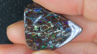 GENUINE AUSTRALIAN OPAL GEMSTONE  BY KUCINA OPALS