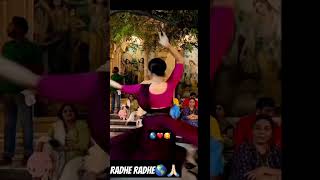 foreigners dancing in India🥰🥰🌎❤#radhakrishna#foreigners#dance#trending#whatsappstatus #bhajan