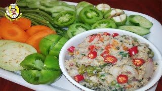 How to Make Tirk Kroeung | របៀបធ្វើបុកទឹកគ្រឿងបាត់ដំបង​​ ( បុកព្រឺក​ ) - Monkey Food