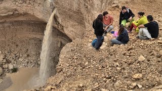 Wadi Heimar Waterfall זורמים עם מפל נחל חימר