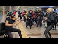 DESPACITO COVER SONG, STREET MUSIC PERFORMED BY VIOLINIST, STREET PERFORMANCE