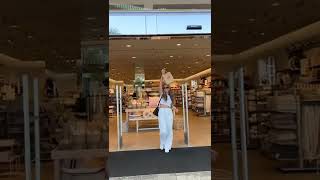 The Viral Clothing Store Life Hack