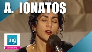 Angélique Ionatos "To tragoudi tis limnis (La chanson du lac)" | Archive INA