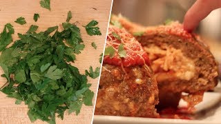 Giant Spaghetti Stuffed Meatball Review- Buzzfeed Test #88