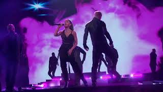 Ariana Grande - Dangerous Woman／Into You - (Billboard Music Awards 2016)