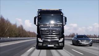 Mercedes autonomous truck platooning world premiere