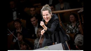 Alena Hron, conductor