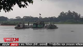 সিরাজদিখানে ধলেশ্বরী নদী থেকে বালু বিক্রির মহোৎসব