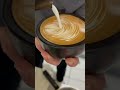 9barista 咖啡拉花 latteart latte 葉子 細細線條也不錯😊 暖暖拿鐵暖暖身子