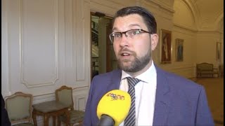 Frågan till Jimmie Åkesson: Varför pratar ni om S och inte er egen politik?