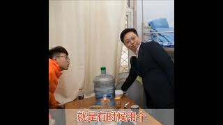 全非洲黑人都冲向中国，因为中共提供了免费慰安妇，几十万奖学金和补贴；1个普通黑人病了中共找25个女人伺候，几个月后全部打胎，被黑人感染艾滋病，自己去死；中共是最大汉奸，因为中共全世界都看不起中国人民