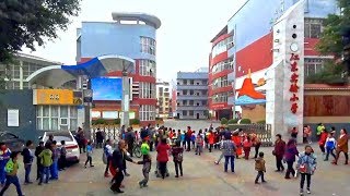 四川南充高坪區離開南宋白塔往南充順慶區 Nanchong, Sichuan (China)